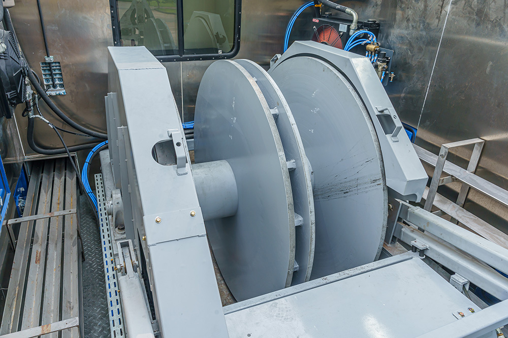 Wireline supporting equipment